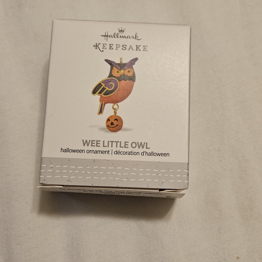 2017 Hallmark Miniature Ornament Wee Little Owl Halloween